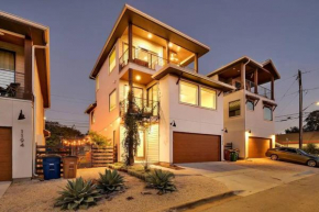 Rooftop Roost at ATX Downtown w/ Views - 8 beds